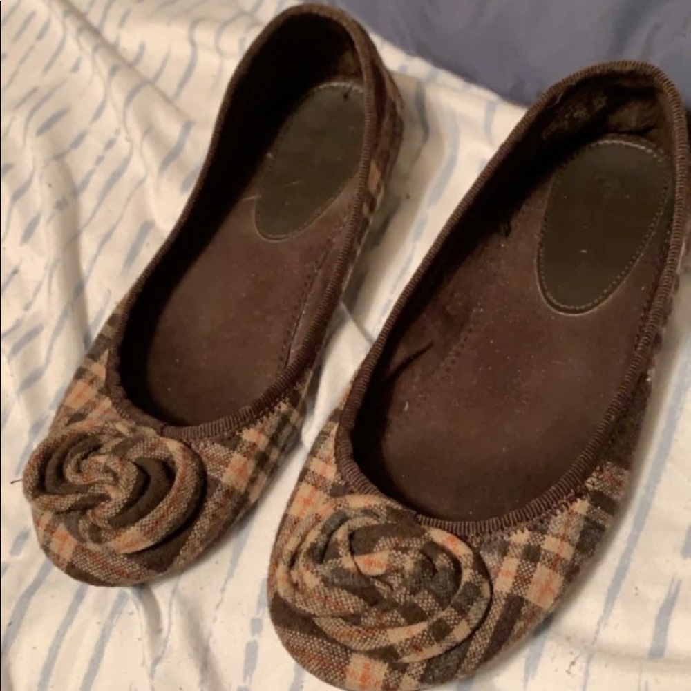Plaid flats